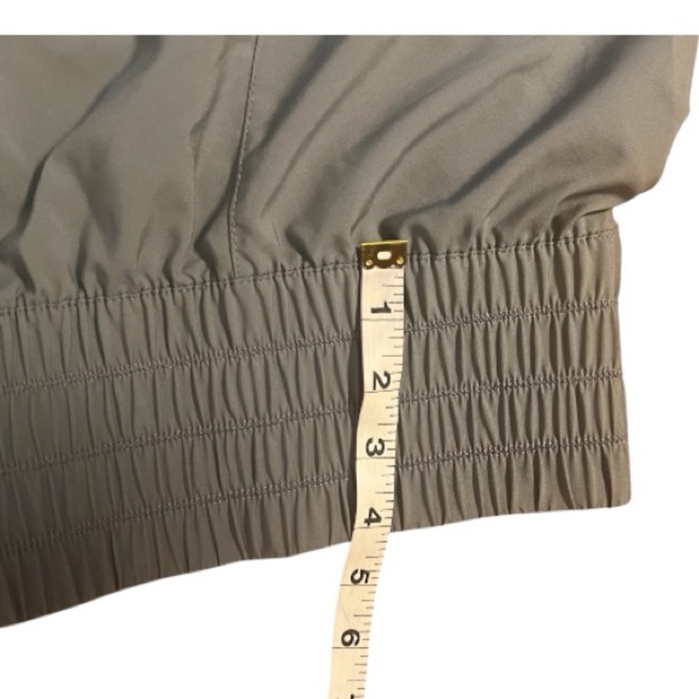 Nike Plus Dry-Fit Training Pant 2X Women’s
Khaki Color  New - Picture 8 of 10